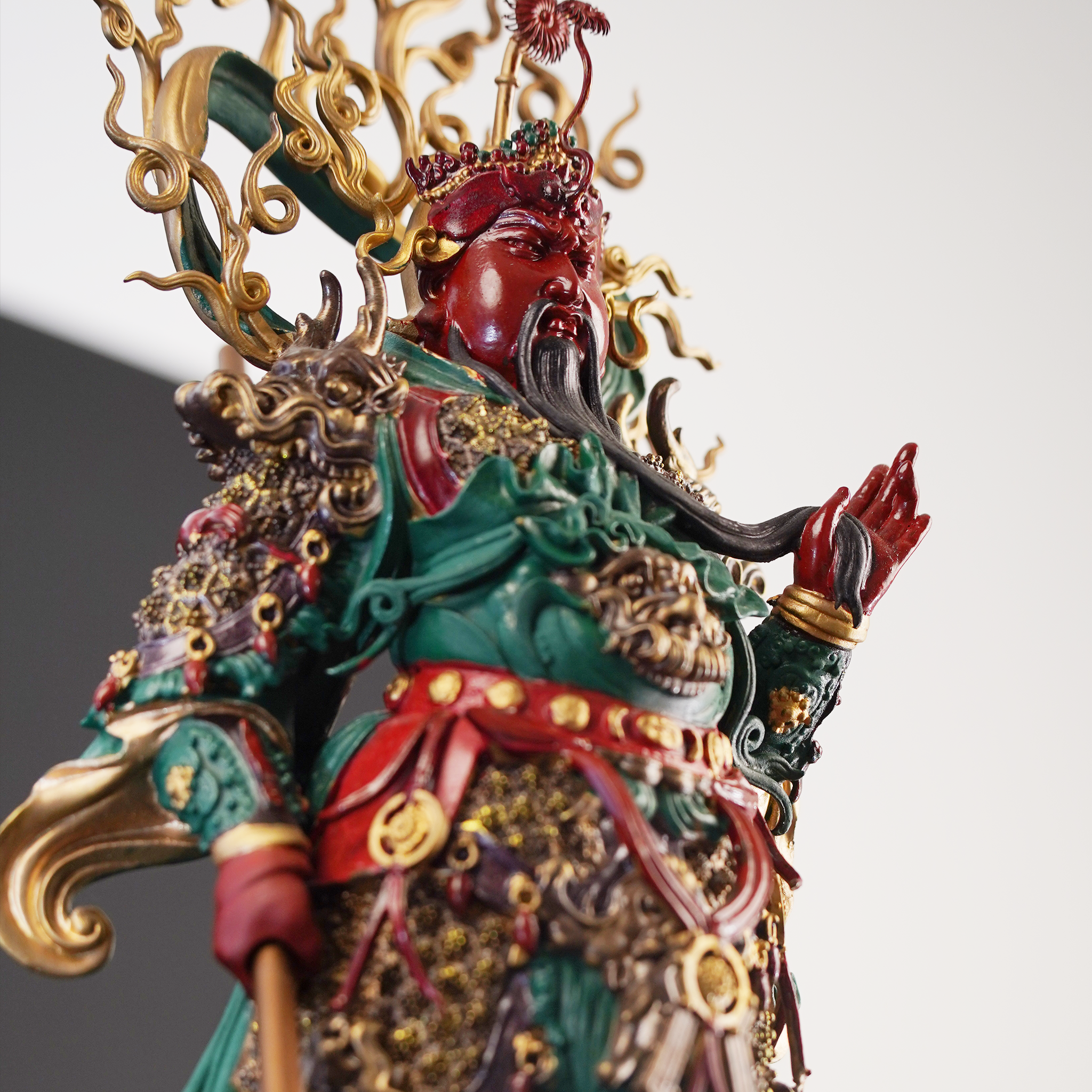 Intangible Cultural Heritage Cloisonné Pure Copper Guan Yu Statue | Wards off evil and attracts wealth, loyalty for all ages